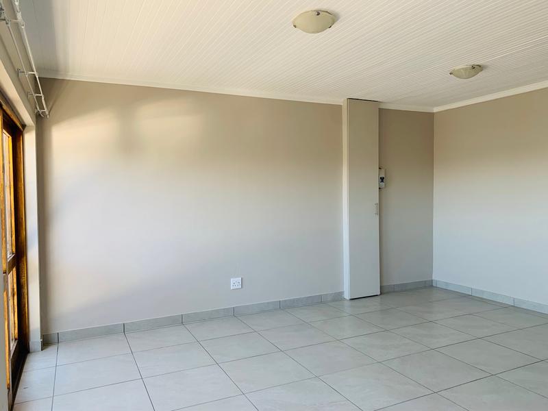 3 Bedroom Property for Sale in Wavecrest Eastern Cape